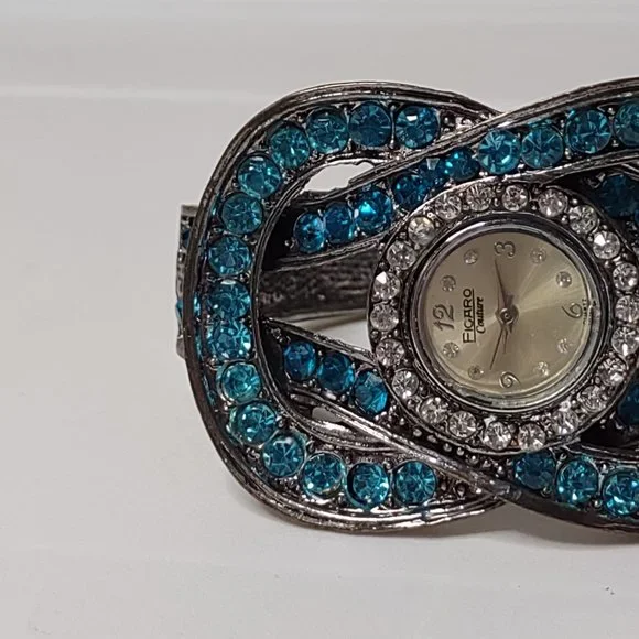 Analog Figaro Watch With Blue Plastic Stones - Picture 4 of 11